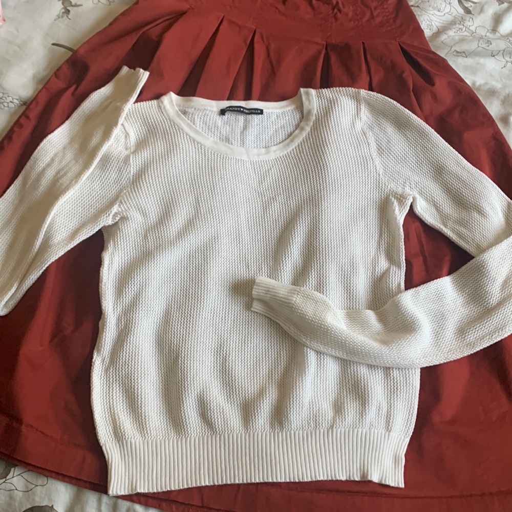 Brandy Melville sweater